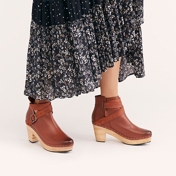 Free People Bungalow Clog Boots in Chestnut - Picture 3 of 4